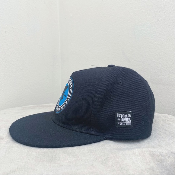 Ed Sheeran • Divide World Tour Merch Hat - Picture 3 of 5